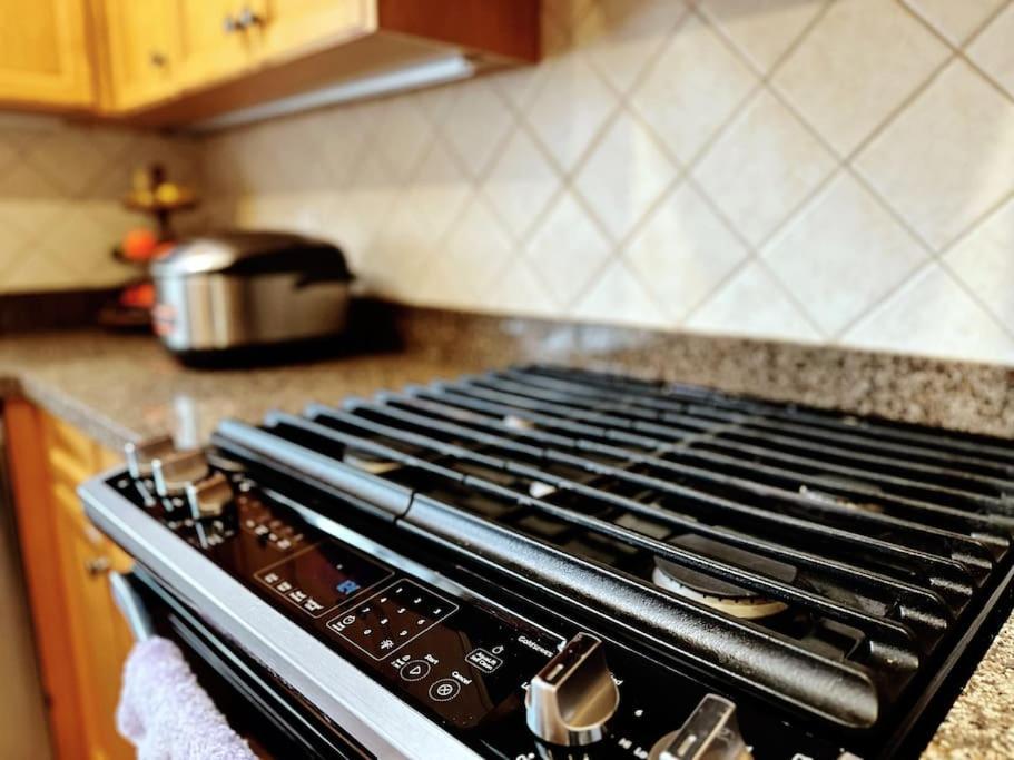 Super Cosy 8Bed & 6Bath In Vancouver Heart Near To Airport And Downtown Екстер'єр фото